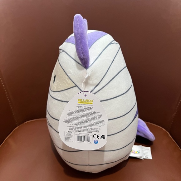 Holly the White Mummy Owl 8” Squishmallow - Picture 3 of 6